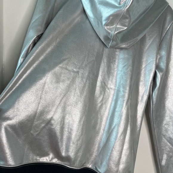 Material Girl Silver Metallic Zip Hoodie Size M – Shiny Activewear Jacket - Picture 11 of 11